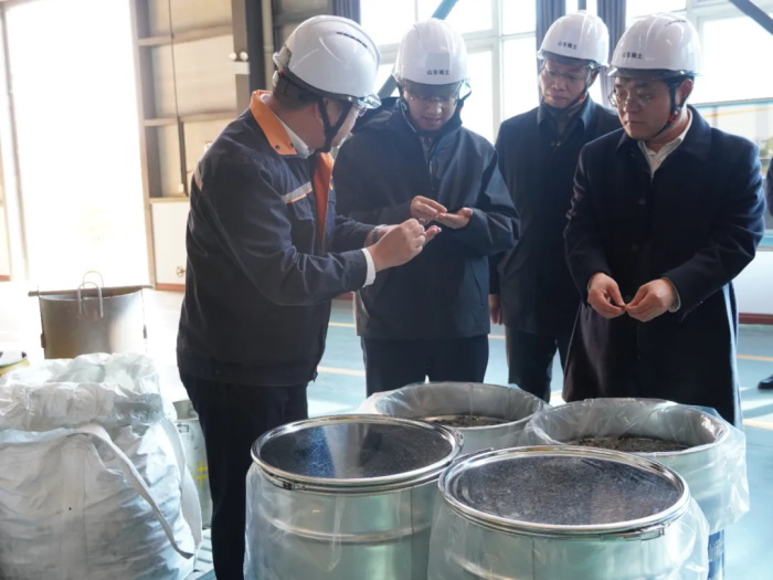 ��־�Ե�ɽ��ϡ������